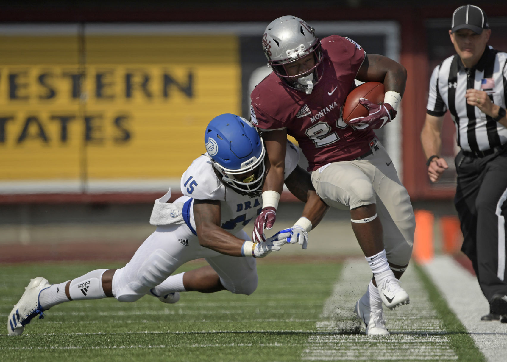 Montana defeats Drake06.JPG